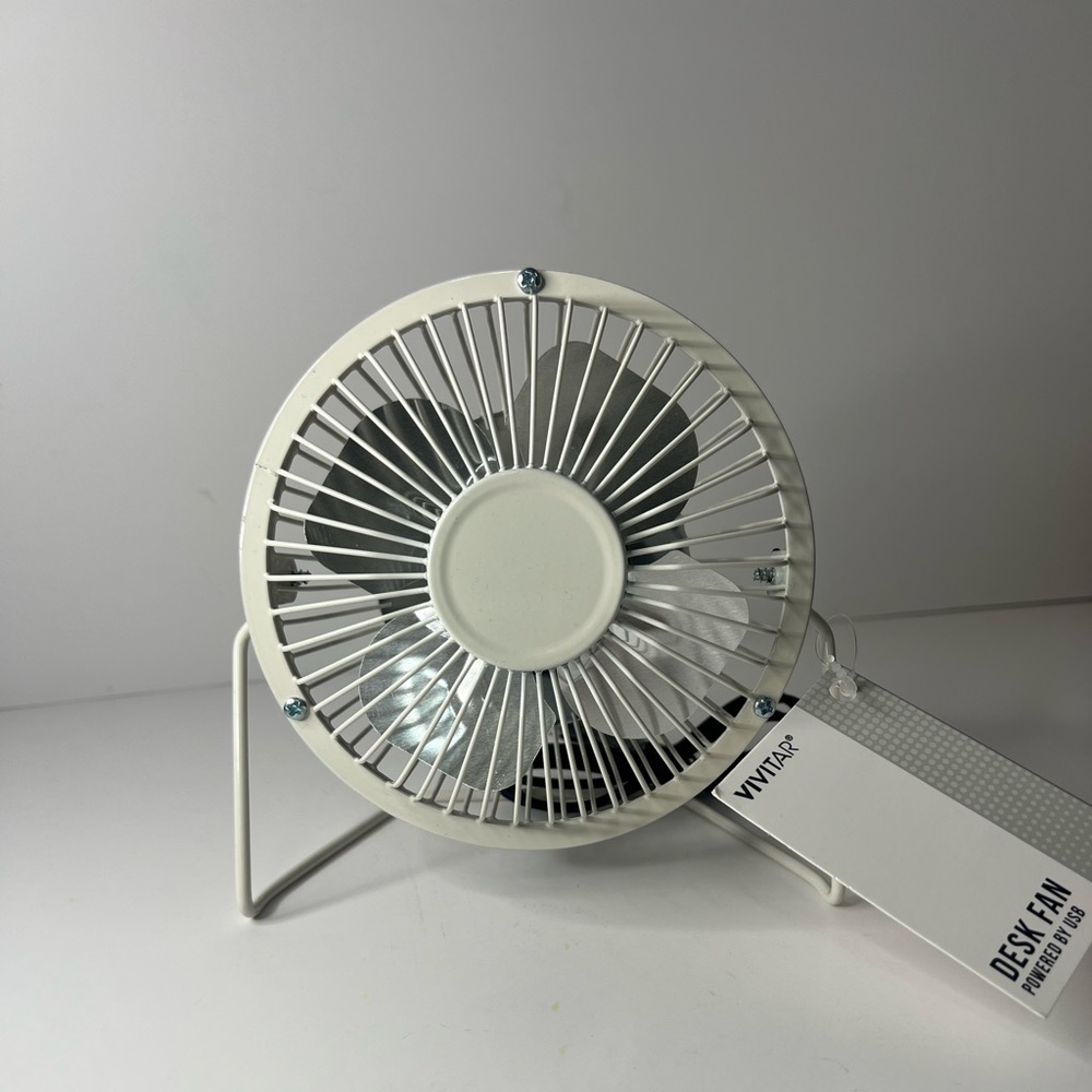 Target Bullseye Off-White USB Desk Fan
